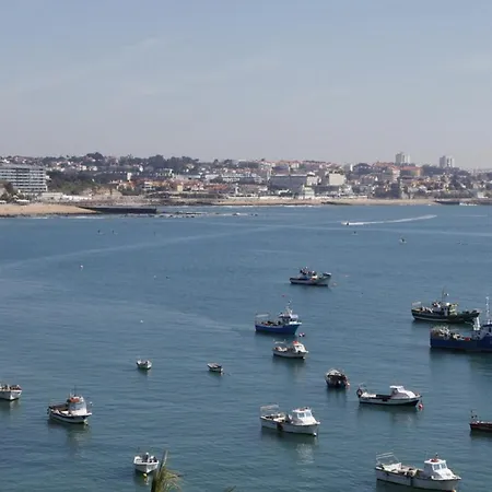 Remarkable View Over Bay Cascais
