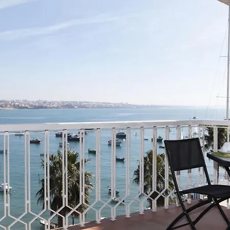 Apartment Remarkable View Over Bay Cascais