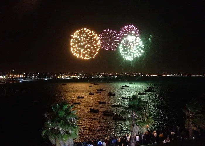 Remarkable View Over Bay 카스카이스