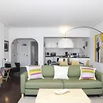 Remarkable View Over Bay Appartement